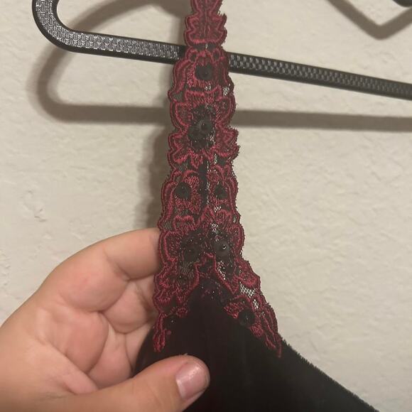 Black velvet slip dress - Picture 5 of 7